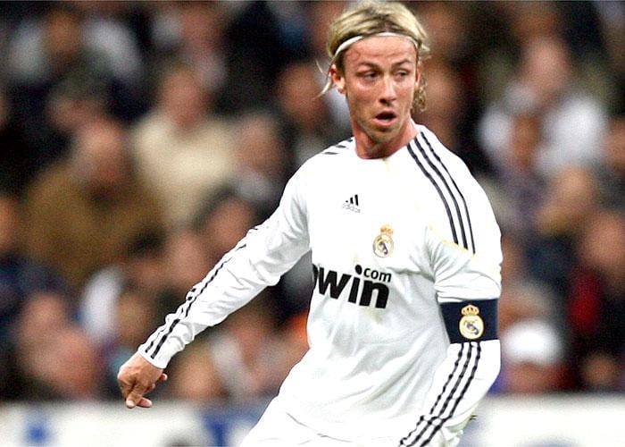 b_ANOS_b_Guti_firmaria