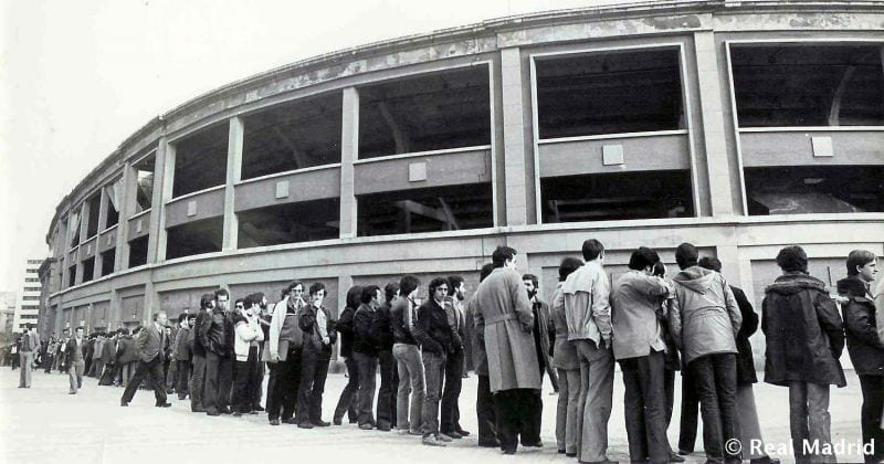 cola en el bernabéu