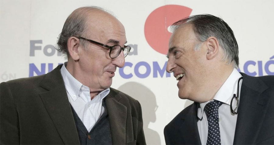 Roures y Tebas