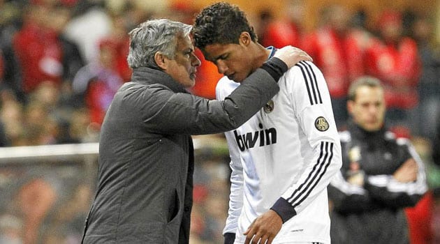 Mourinho y Varane.