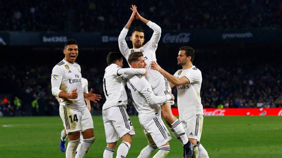 Ceballos celebra un gol.