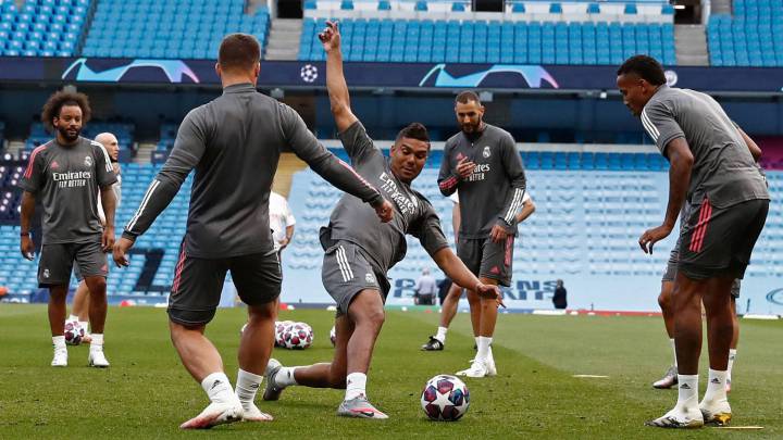 El Real Madrid entrena en el Etihad Stadium.