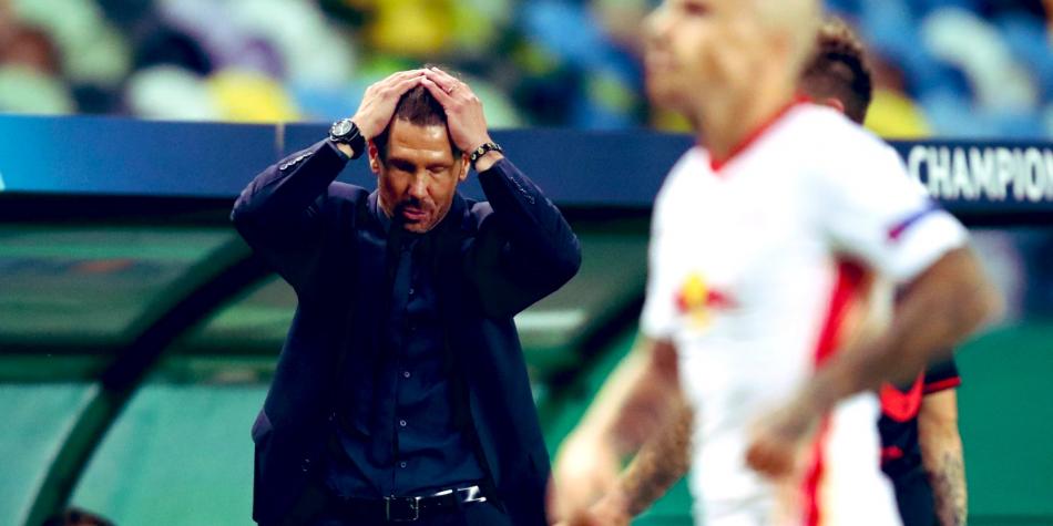 Simeone lamento Simeone se lamenta.