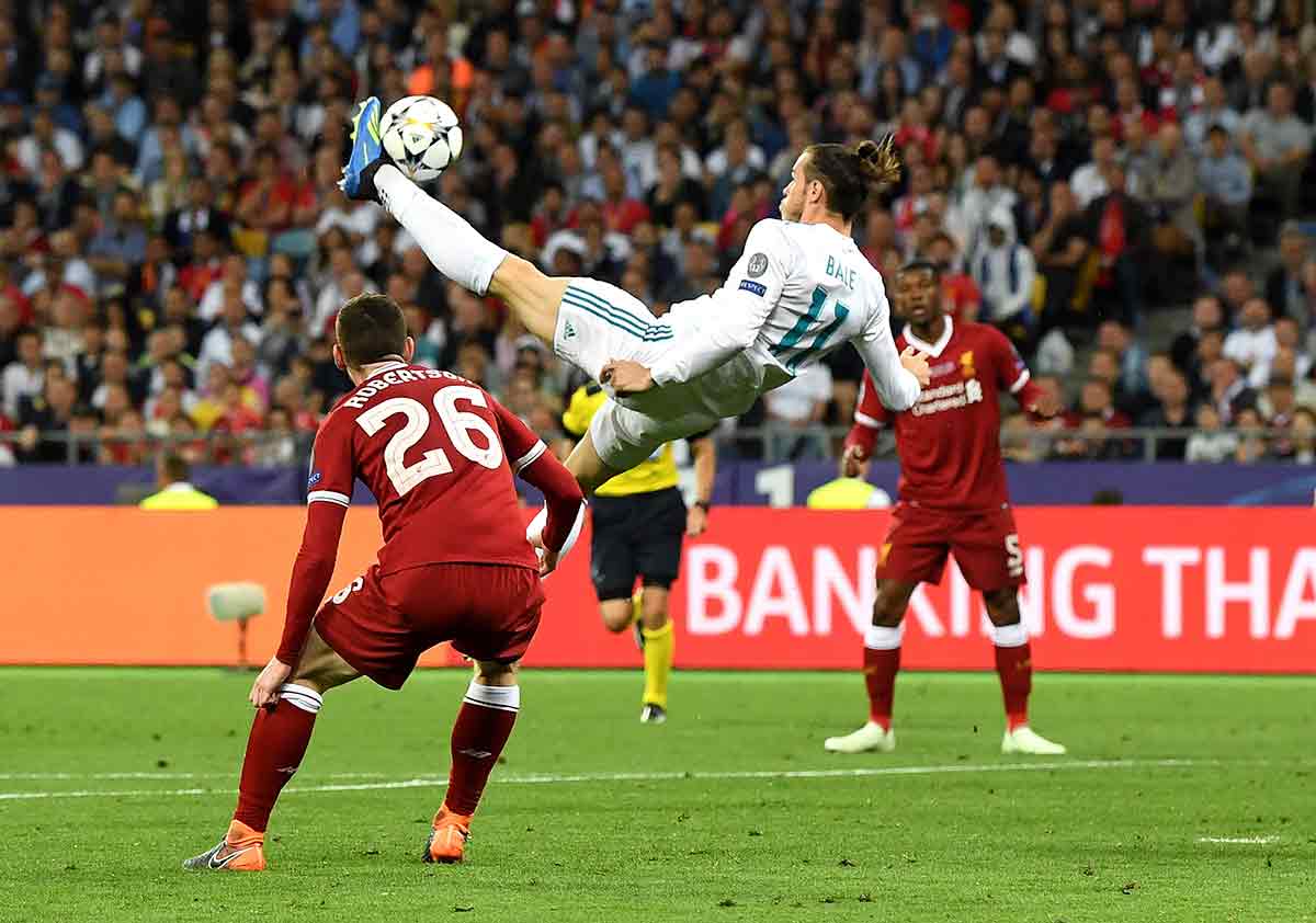 Bale Kiev Gol Chilena