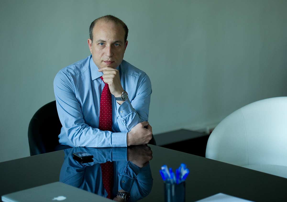 Julio Senn: "El Real Madrid está haciendo una gestión ejemplar en la pandemia"