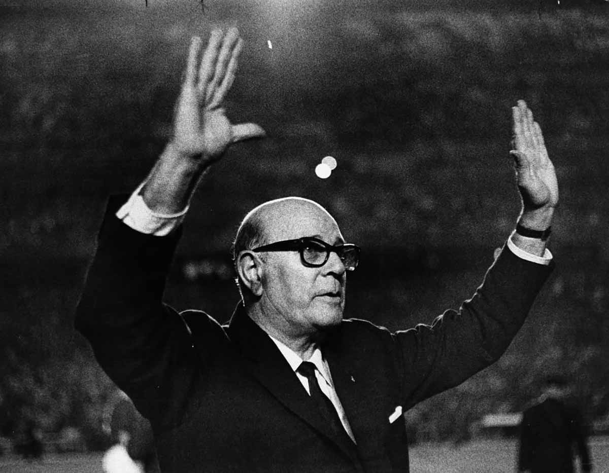 Zamora homenaje