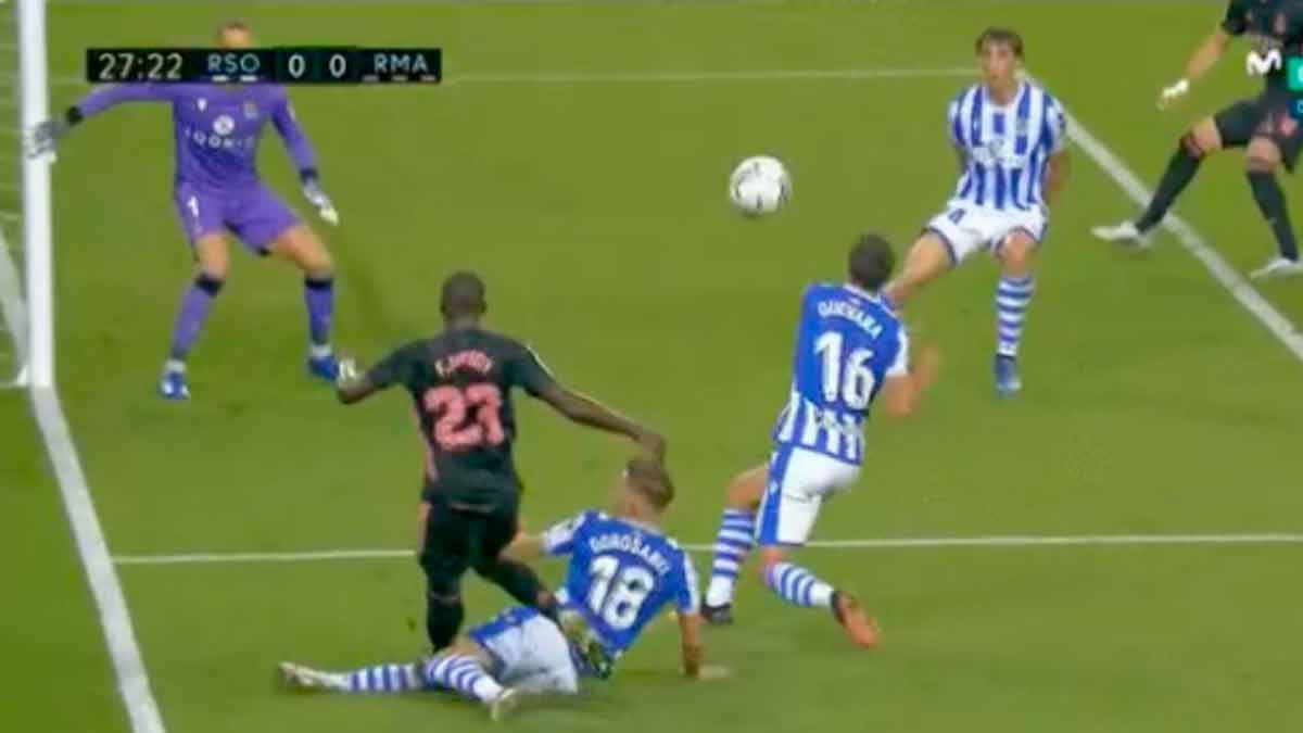 Penalti Mendy