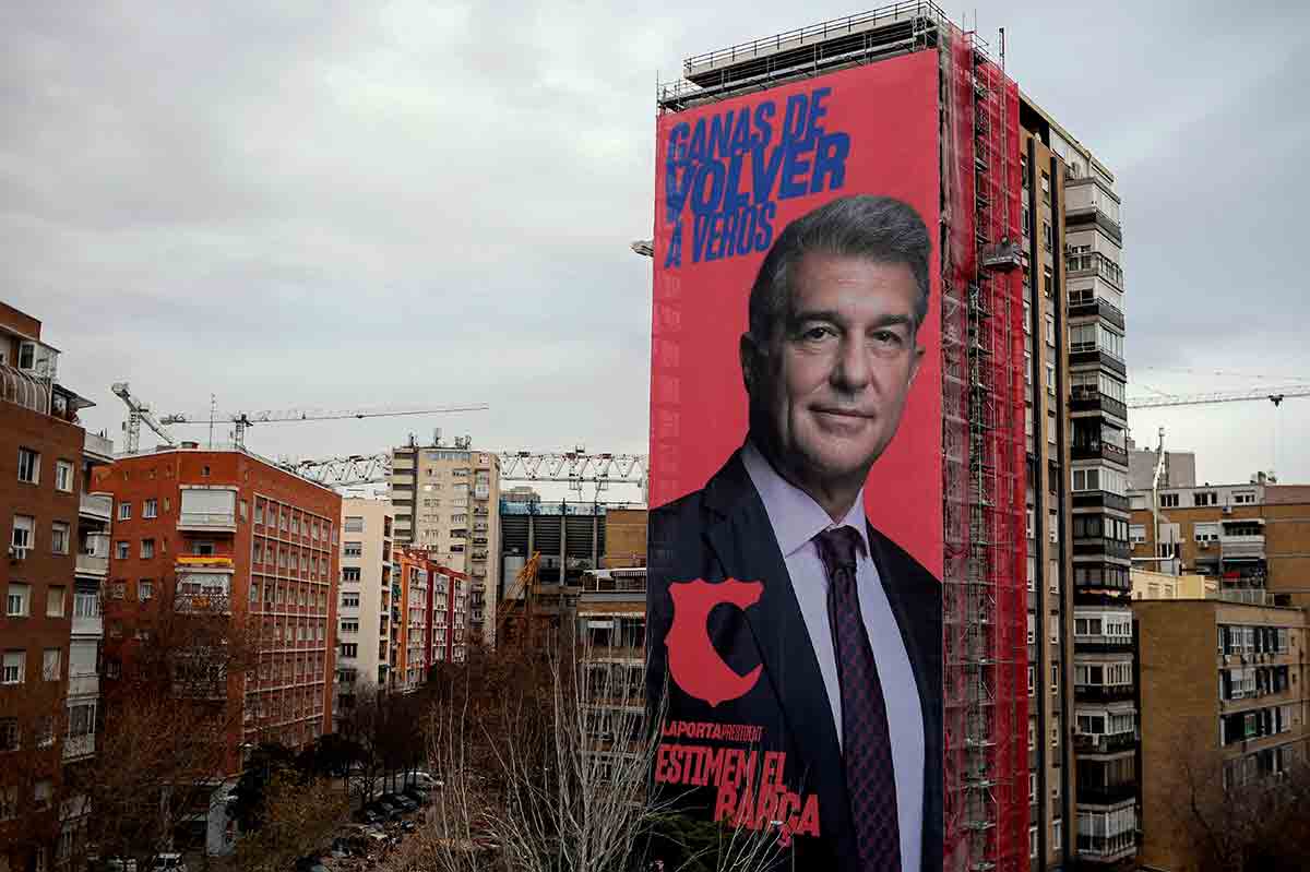 Laporta cartel Bernabéu