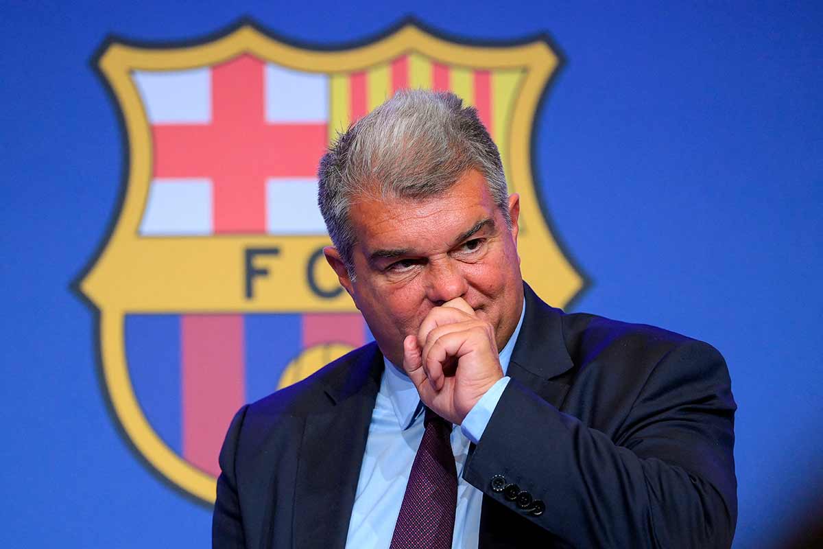 Jan ante la prensa
