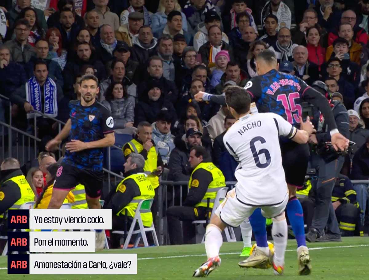 Codazo a Nacho contra el Sevilla