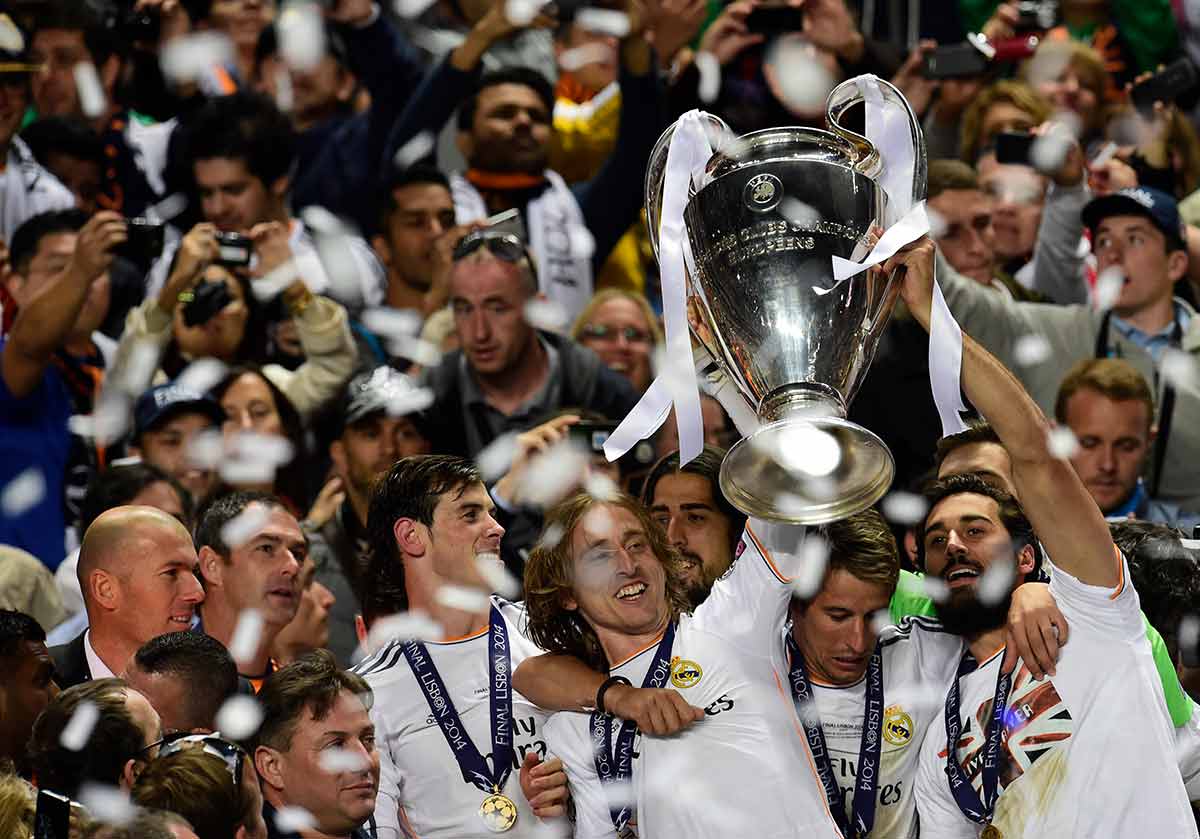 Modric con la Décima
